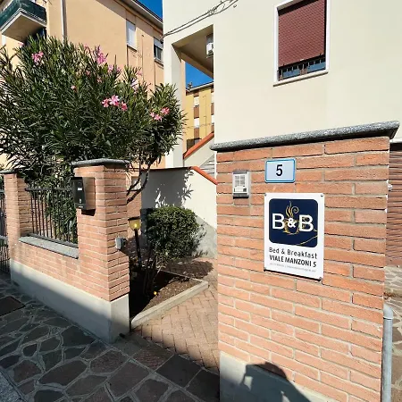 Viale Manzoni *