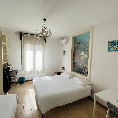 Guest house Viale Manzoni *