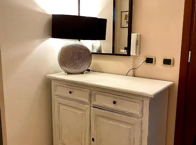 Viale Manzoni 호텔 *