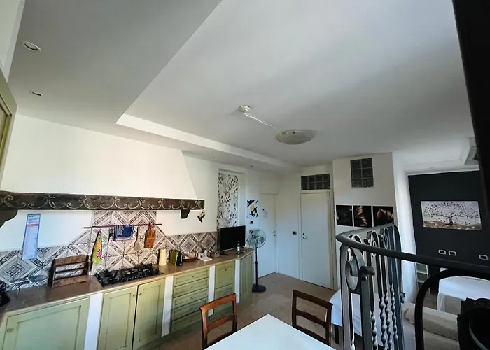 Viale Manzoni * ساسْوولو